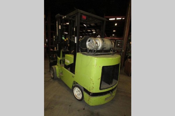 Detailed Pictures of Clark Forklift DCMP-4730