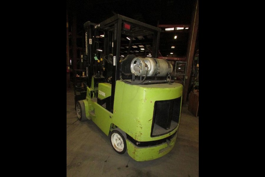 Detailed Pictures of Clark Forklift DCMP-4730 Detailed Pictures of Clark Forklift DCMP-4730