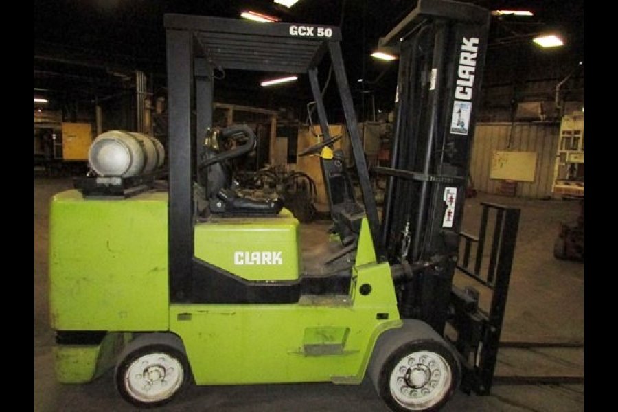 Picture of Clark Forklift DCMP-4730