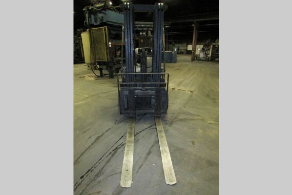 Detailed Pictures of Komatsu Forklift DCMP-4731