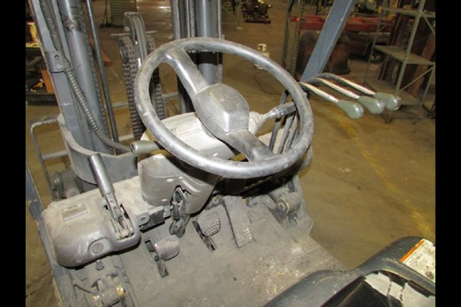 Detailed Pictures of Komatsu Forklift DCMP-4731 Detailed Pictures of Komatsu Forklift DCMP-4731