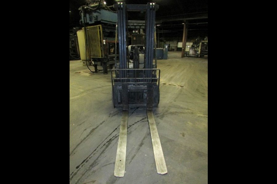 Detailed Pictures of Komatsu Forklift DCMP-4731 Detailed Pictures of Komatsu Forklift DCMP-4731