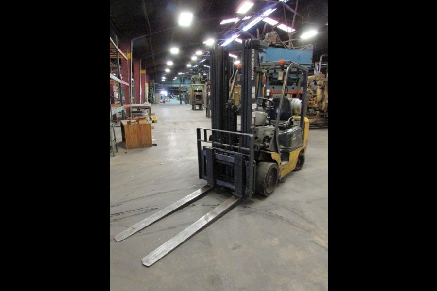 Detailed Pictures of Komatsu Forklift DCMP-4731 Detailed Pictures of Komatsu Forklift DCMP-4731