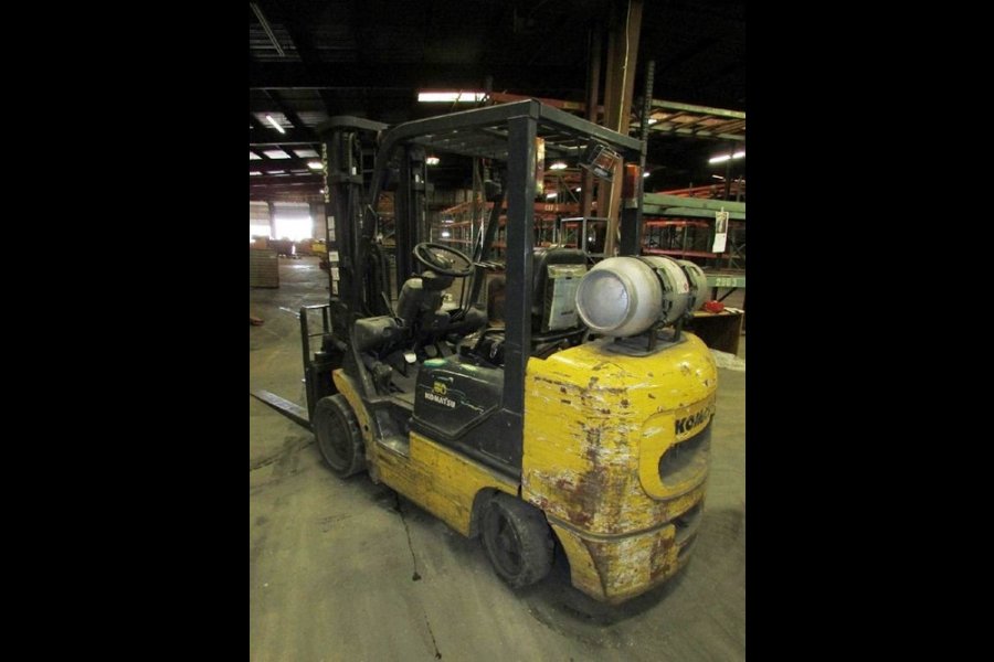Detailed Pictures of Komatsu Forklift DCMP-4731 Detailed Pictures of Komatsu Forklift DCMP-4731