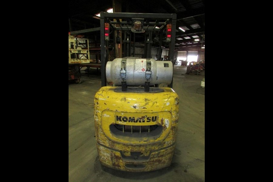 Detailed Pictures of Komatsu Forklift DCMP-4731 Detailed Pictures of Komatsu Forklift DCMP-4731