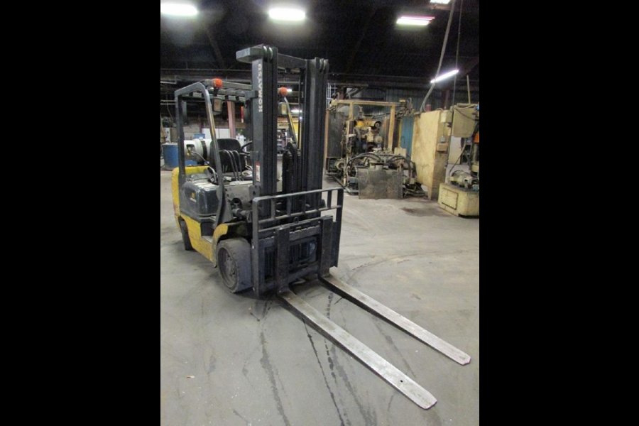 Detailed Pictures of Komatsu Forklift DCMP-4731 Detailed Pictures of Komatsu Forklift DCMP-4731
