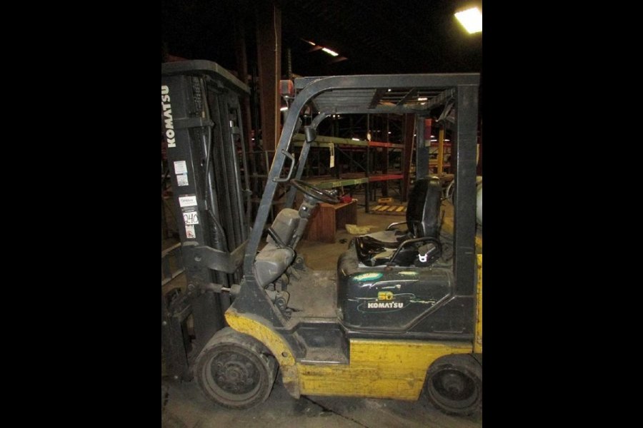 Detailed Pictures of Komatsu Forklift DCMP-4731 Detailed Pictures of Komatsu Forklift DCMP-4731