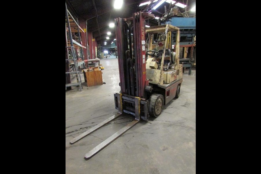 Detailed Pictures of Nissan Forklift DCMP-4732 Detailed Pictures of Nissan Forklift DCMP-4732