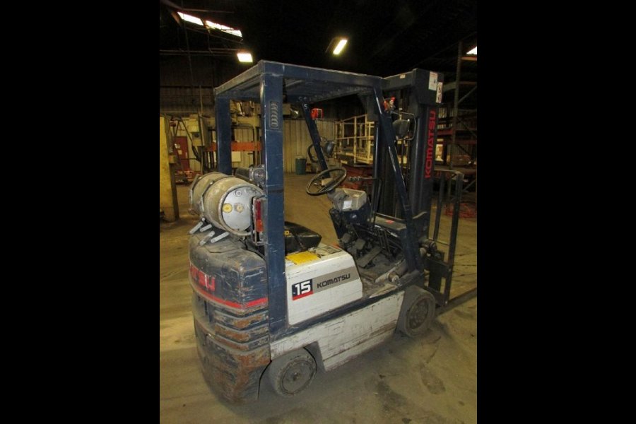 Detailed Pictures of Komatsu Forklift DCMP-4733 Detailed Pictures of Komatsu Forklift DCMP-4733