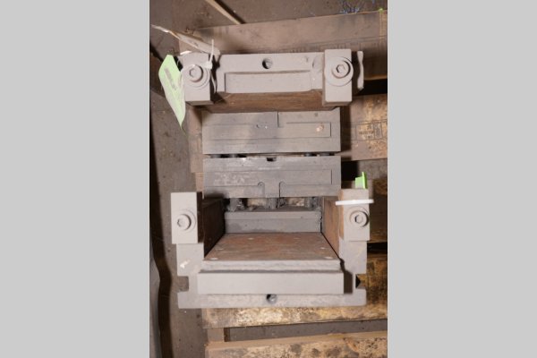 Picture of DME Heavy Duty, Double Unit, Cold Chamber Aluminum master unit die holder DCMP-4774