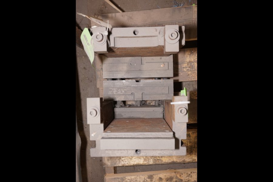 Image of Heavy Duty, Double Unit, Cold Chamber Aluminum master unit die holder For_Sale DCM-4774