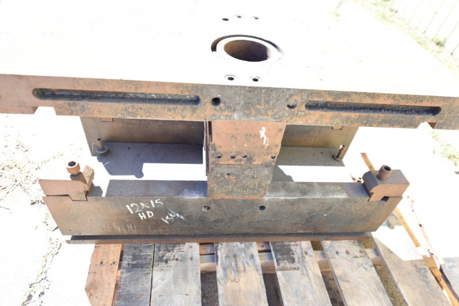 Image of DME Model DC-1215-A-HD Heavy Duty, Double Unit, Cold Chamber Aluminum master unit die holder For_Sale DCM-4782