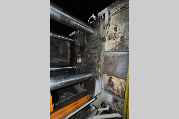 Detailed Pictures of Prince Cold Chamber Die Casting Machine DCMP-4786