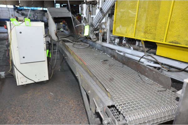 Picture of PDC Model  Metal Chain Plate Conveyor Belt For_Sale DCM-4840 Image of PDC Model  Metal Chain Plate Conveyor Belt For_Sale DCM-4840