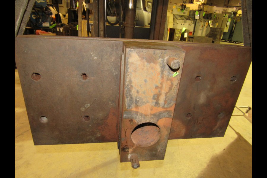 Detailed Pictures of DME Standard Duty, Double Unit, Cold Chamber Aluminum master unit die holder DCMP-4883