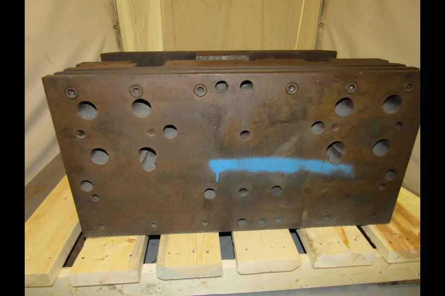 Detailed Pictures of DME Standard Duty, Double Unit, Cold Chamber Aluminum master unit die holder DCMP-4883