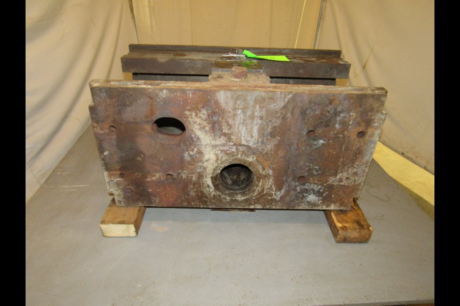 Detailed Pictures of DME Standard Duty, Double Unit, Cold Chamber Aluminum master unit die holder DCMP-4885