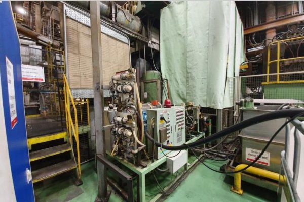 Detailed Pictures of Ube Cold Chamber Die Casting Machine DCMP-4904 Detailed Pictures of Ube Cold Chamber Die Casting Machine DCMP-4904