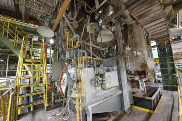 Detailed Pictures of Ube Cold Chamber Die Casting Machine DCMP-4904 Detailed Pictures of Ube Cold Chamber Die Casting Machine DCMP-4904