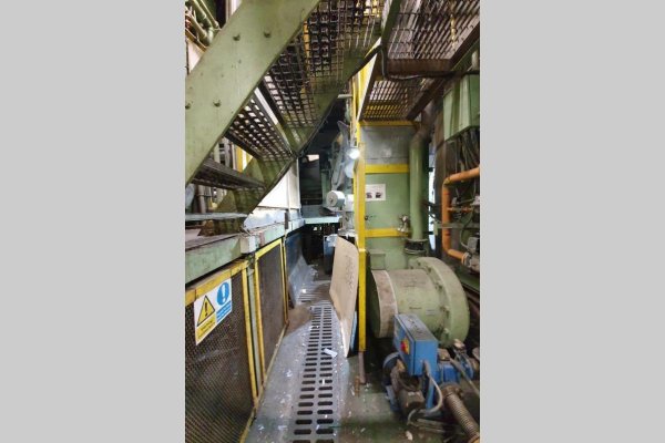 Detailed Pictures of Ube Cold Chamber Die Casting Machine DCMP-4904 Detailed Pictures of Ube Cold Chamber Die Casting Machine DCMP-4904
