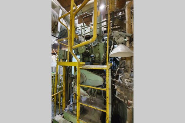 Detailed Pictures of Ube Cold Chamber Die Casting Machine DCMP-4904 Detailed Pictures of Ube Cold Chamber Die Casting Machine DCMP-4904
