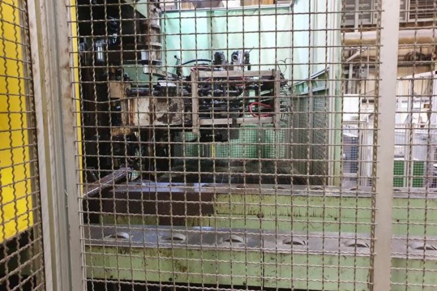 Detailed Pictures of Ube Cold Chamber Die Casting Machine DCMP-4904 Detailed Pictures of Ube Cold Chamber Die Casting Machine DCMP-4904