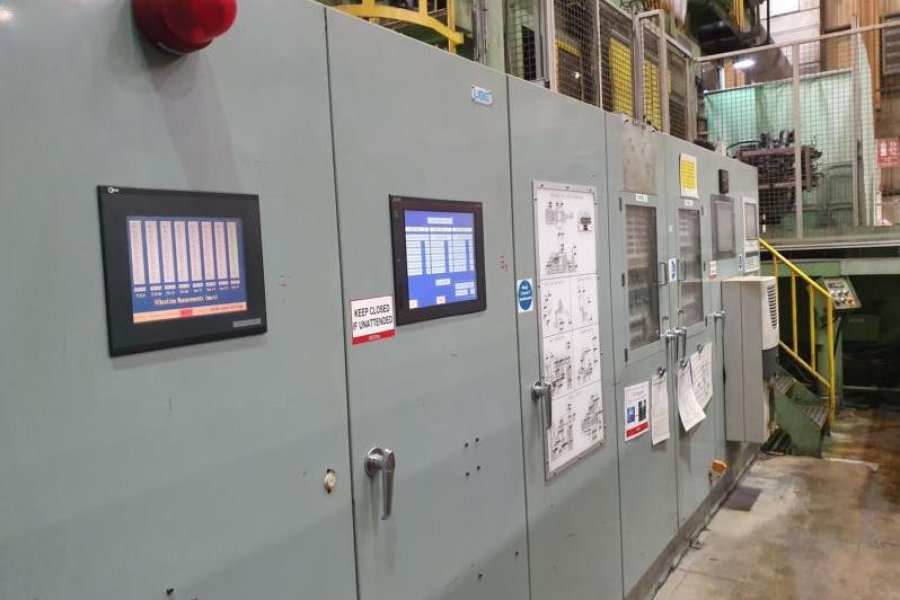 Detailed Pictures of Ube Cold Chamber Die Casting Machine DCMP-4904 Detailed Pictures of Ube Cold Chamber Die Casting Machine DCMP-4904