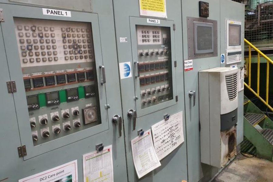 Detailed Pictures of Ube Cold Chamber Die Casting Machine DCMP-4904 Detailed Pictures of Ube Cold Chamber Die Casting Machine DCMP-4904