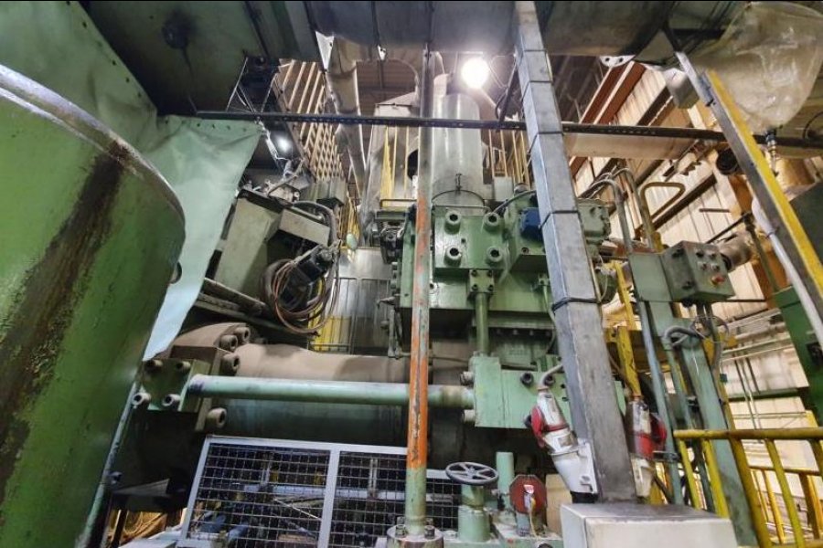 Detailed Pictures of Ube Cold Chamber Die Casting Machine DCMP-4904 Detailed Pictures of Ube Cold Chamber Die Casting Machine DCMP-4904