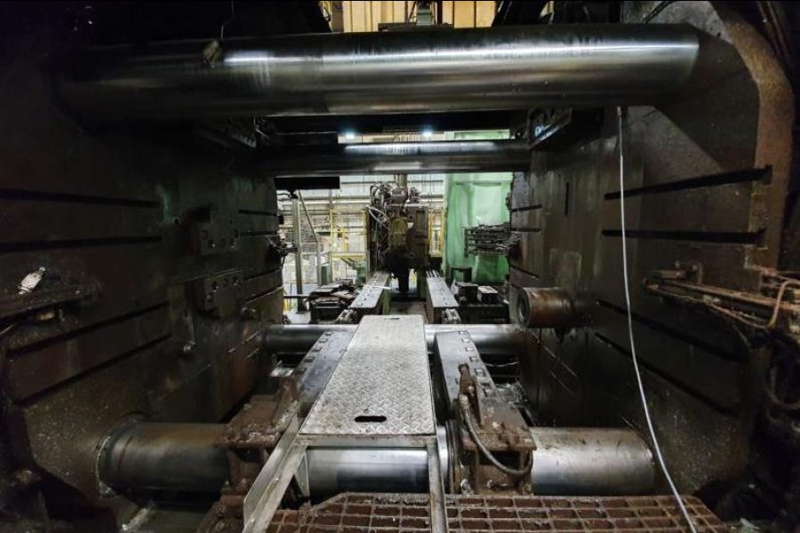 Detailed Pictures of Ube Cold Chamber Die Casting Machine DCMP-4904 Detailed Pictures of Ube Cold Chamber Die Casting Machine DCMP-4904