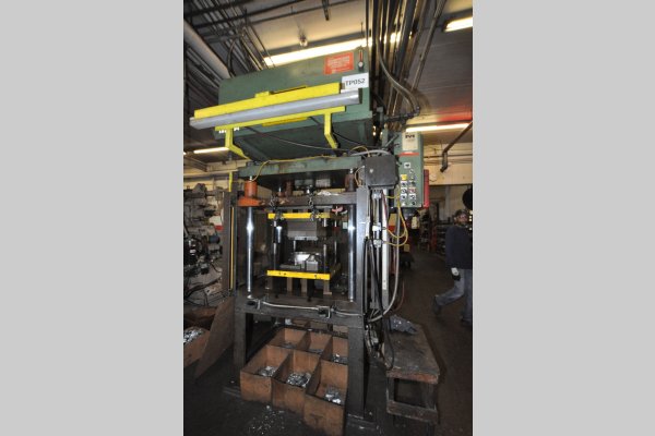 Picture of Metal Mechanics DCT-35 Four Column (Post) Vertical Hydraulic Die Casting Trim Press For_Sale DCMP-4928
