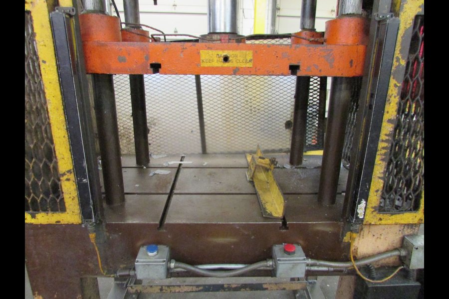 Detailed Pictures of Kard Trim Press Vertical Die Cast Trimming Press DCMP-4931