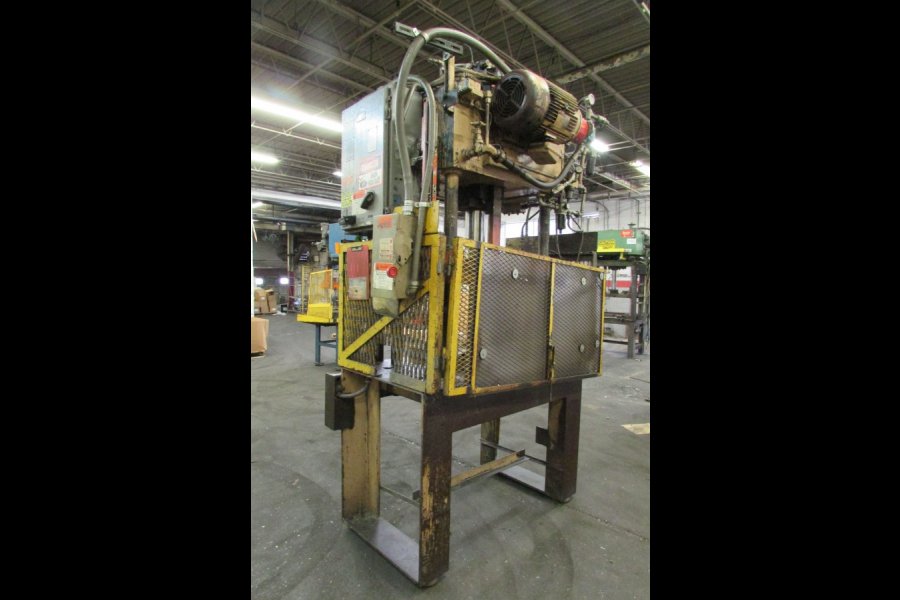 Detailed Pictures of Kard Trim Press Vertical Die Cast Trimming Press DCMP-4931