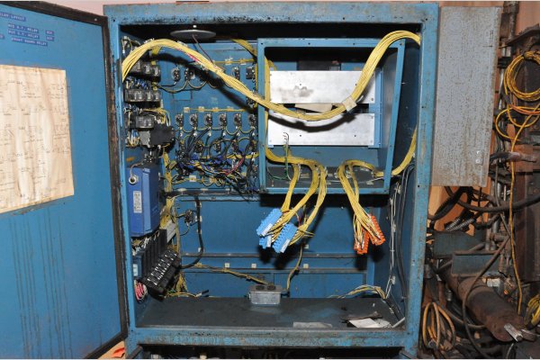 Detailed Pictures of Techmire Multi-slide Hot Chamber Miniature Die Cast Machine DCMP-4972