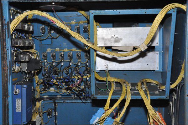 Detailed Pictures of Techmire Multi-slide Hot Chamber Miniature Die Cast Machine DCMP-4972