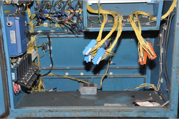 Detailed Pictures of Techmire Multi-slide Hot Chamber Miniature Die Cast Machine DCMP-4972