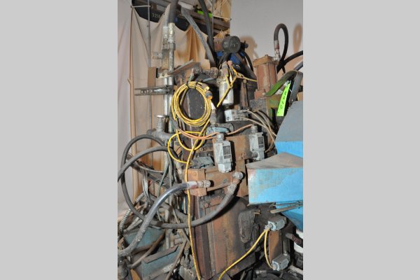 Detailed Pictures of Techmire Multi-slide Hot Chamber Miniature Die Cast Machine DCMP-4972