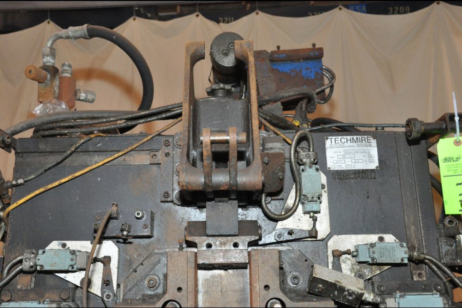 Detailed Pictures of Techmire Multi-slide Hot Chamber Miniature Die Cast Machine DCMP-4979 Detailed Pictures of Techmire Multi-slide Hot Chamber Miniature Die Cast Machine DCMP-4979