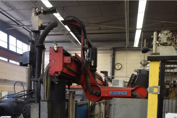Detailed Pictures of Frech Cold Chamber Die Casting Machine DCMP-4985 Detailed Pictures of Frech Cold Chamber Die Casting Machine DCMP-4985