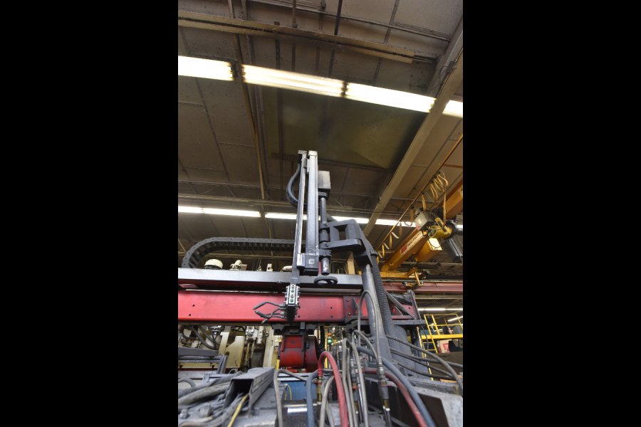 Detailed Pictures of Frech Cold Chamber Die Casting Machine DCMP-4985 Detailed Pictures of Frech Cold Chamber Die Casting Machine DCMP-4985