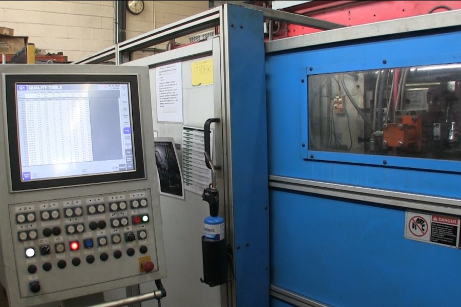 Detailed Pictures of Frech Cold Chamber Die Casting Machine DCMP-4985 Detailed Pictures of Frech Cold Chamber Die Casting Machine DCMP-4985