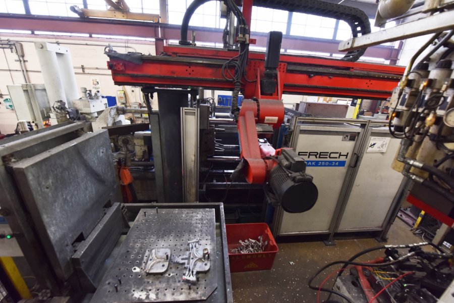 Detailed Pictures of Frech Cold Chamber Die Casting Machine DCMP-4985 Detailed Pictures of Frech Cold Chamber Die Casting Machine DCMP-4985