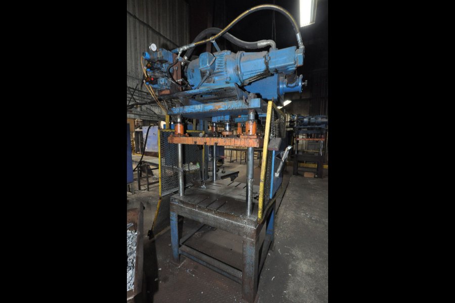 Picture of Metal Mechanics Four Column (Post) Vertical Hydraulic Die Casting Trim Press DCMP-5109