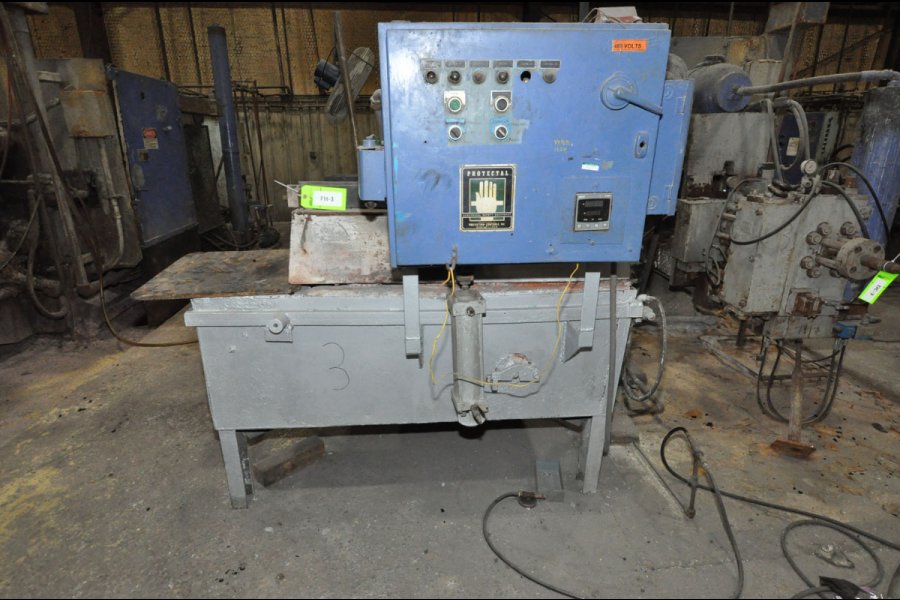 Detailed Pictures of TDC-HF Low Energy Gas Heated Aluminum Holding Furnace DCMP-5137