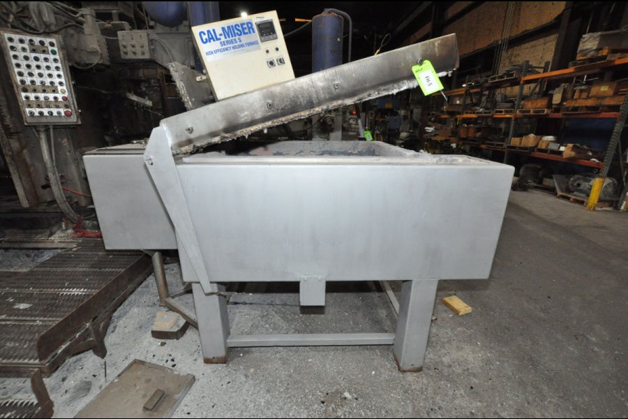 Picture of Cal-Miser Low Energy High Efficiency Natural Gas Heated Aluminum Holding Furnace DCMP-5158