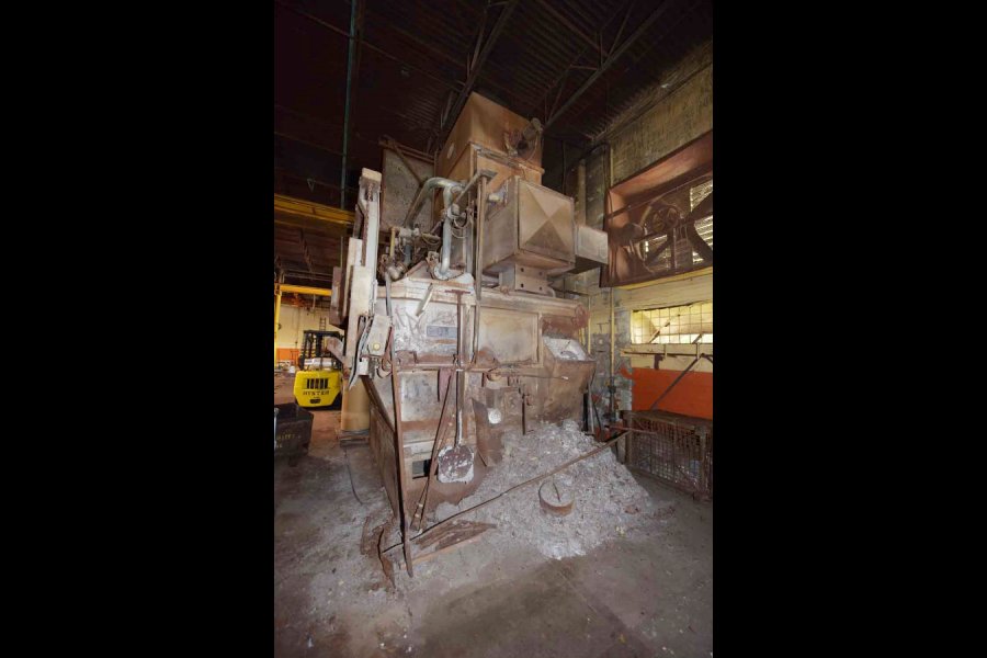 Picture of Striko Westofen MH II-N 1000/1000 G-eg Stack (tower/shaft) Type Stationary Aluminum Melting and Holding Furnace For_Sale DCMP-5180