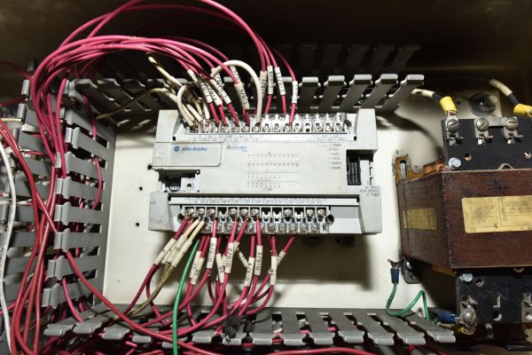 Detailed Pictures of Birch Trim Press Vertical Die Cast Trimming Press DCMP-5200