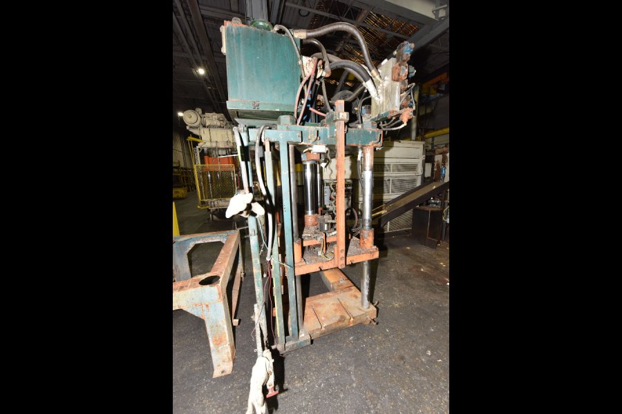 Imagen de Cuatro Columnas (poste) Prensa Hidráulica Vertical de Corte de Fundición a Presión En_Venta DCM-5202