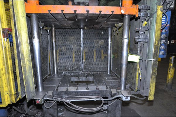 Fotos Detalladas de Metal Mechanics Prensa de Recorte de Fundición Vertical DCMP-5210