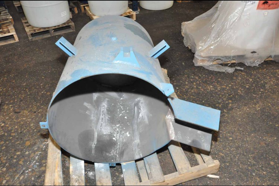 Picture of Modern Equipment 5230-5420-3 Hand-Wheel Tilting Transfer Ladle for Molten Aluminum Alloys For_Sale DCMP-5243